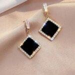Korean Square Earrings-001