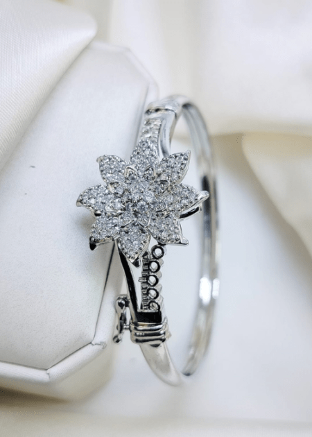 Flower Bangle 003